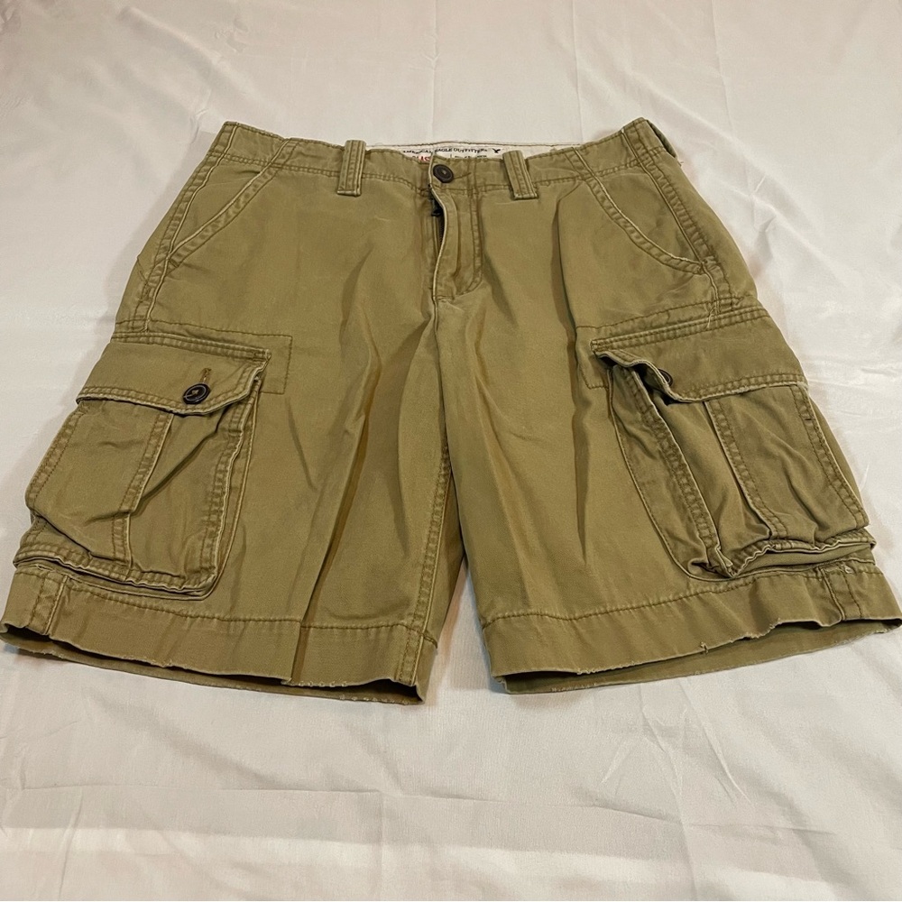 American Eagle Outfitters Classic Cargo Shorts